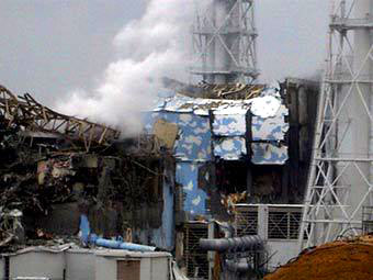 Поврежденный энергоблок Фукусима